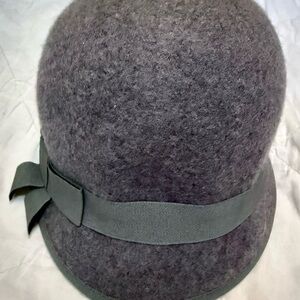 World Market Wool Felt Cloche Hat Gray w/ Bow 100% Wool Retro Vintage Style